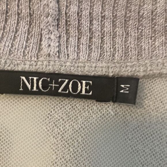 Nic + Zoe, Gray cardigan w/embroidered flowers, Size M, EUC - Picture 3 of 8